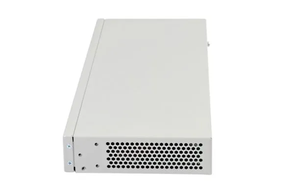 ELTEX MES1428 - boshqariladigan kommutator