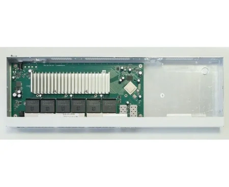 MikroTik CRS326-24G-2S+RM kommutatori