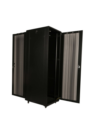 Polga o'rnatiladigan shkaf 42U 600*800*2000 mm, perforatsiyalangan eshik