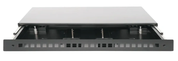 Kross optik Pixietech 19" 24 portli, tortib olinadigan, 1U